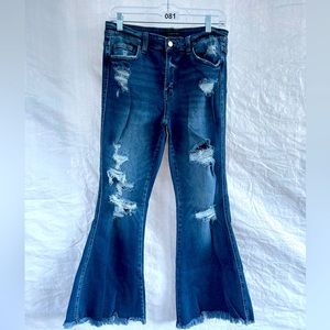 Flying Monkey Flare Distressed Jeans. Sexy and stretchy size 30. 30x30 short